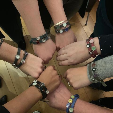 Sieraad maken: cuioi armband met cabochons