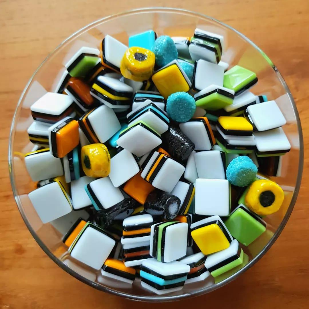 Maak zelf glazen Engelse dropjes! — foto 2