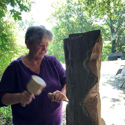 Beeldhouwen in hout